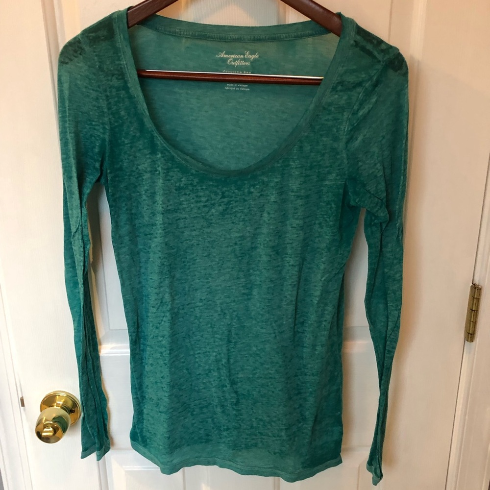 American Eagle Long Sleeve Tee